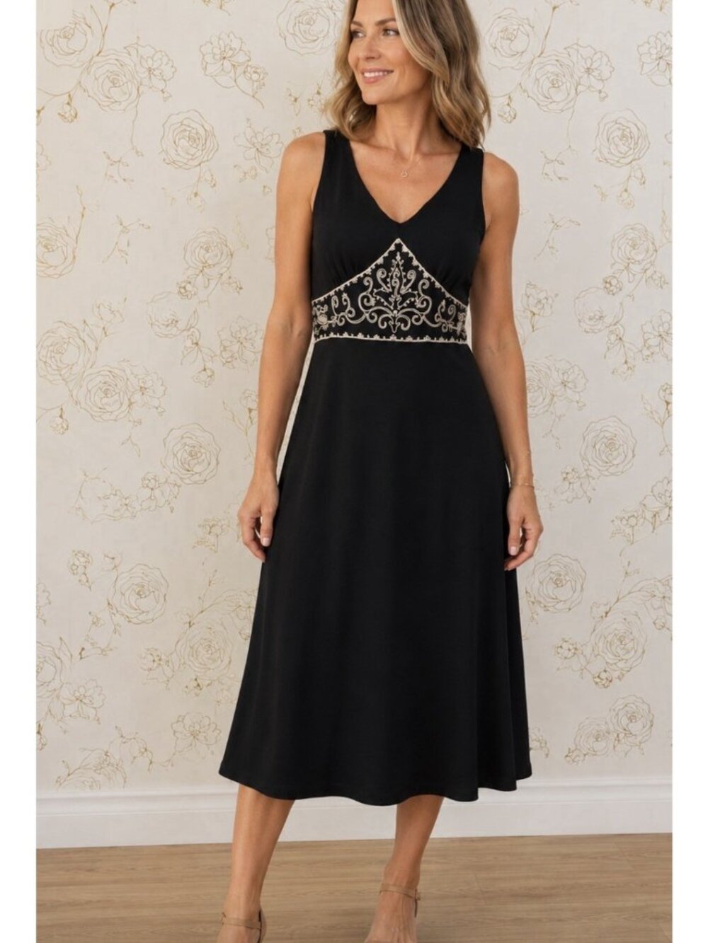 Maggy London Dress Women's Size 12 Black White Embroidered Formal Midi Cocktail